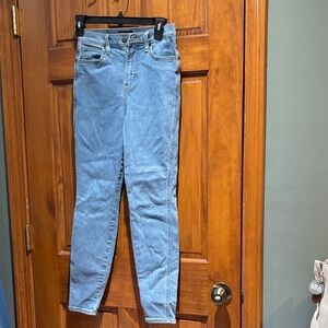 Wrangler High Rise Light Blue Women's Jeans❤️